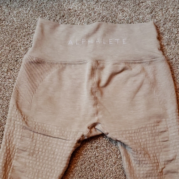 Alphalete halo - Picture 2 of 4